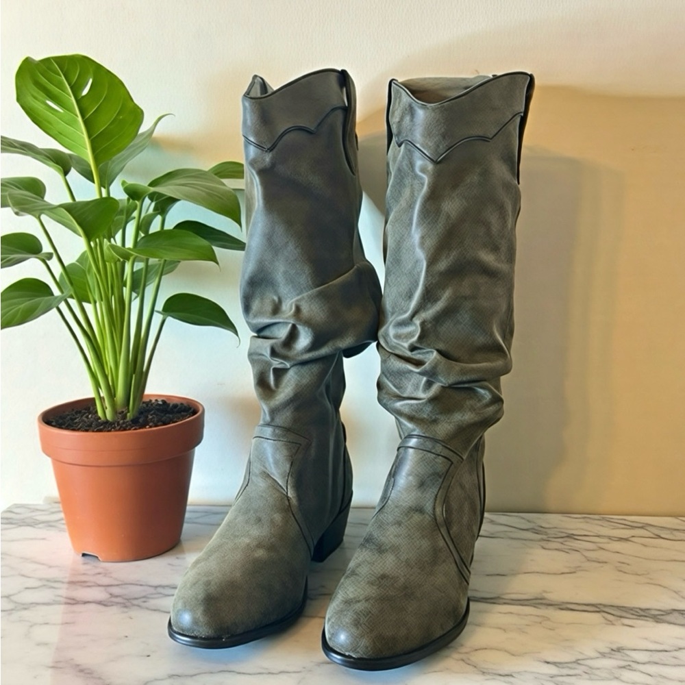 Journee Collection Drover Boot - Picture 3 of 9